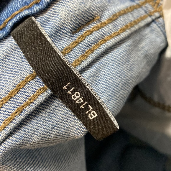 💚 Buffalo | Distressed High rise Blue Denim Shorts - 29 - Picture 4 of 11